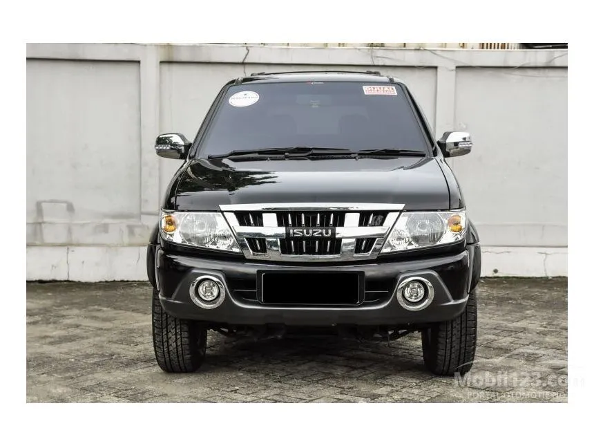 2015 Isuzu Panther Grand Touring SUV
