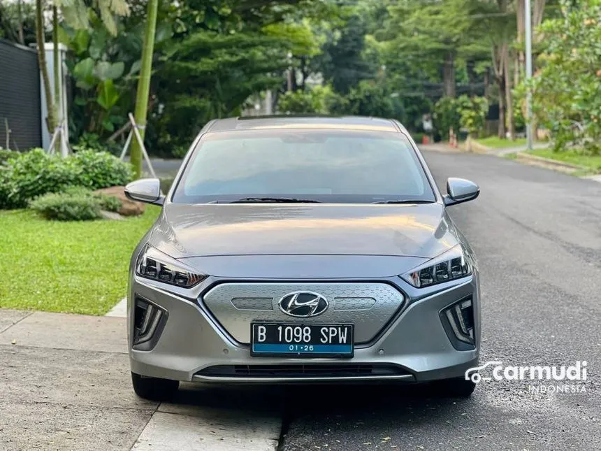 2020 Hyundai IONIQ Signature Coupe