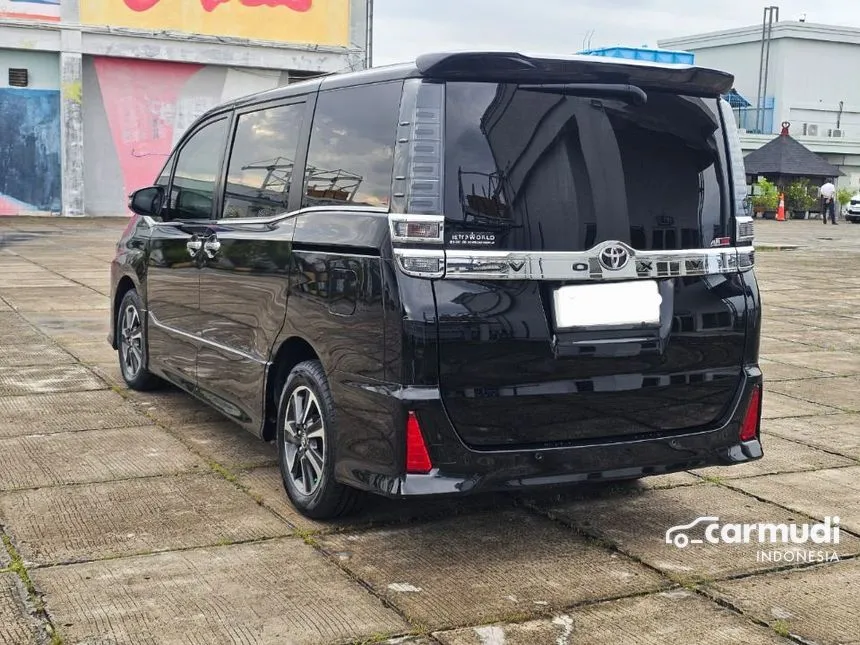 2019 Toyota Voxy MPV