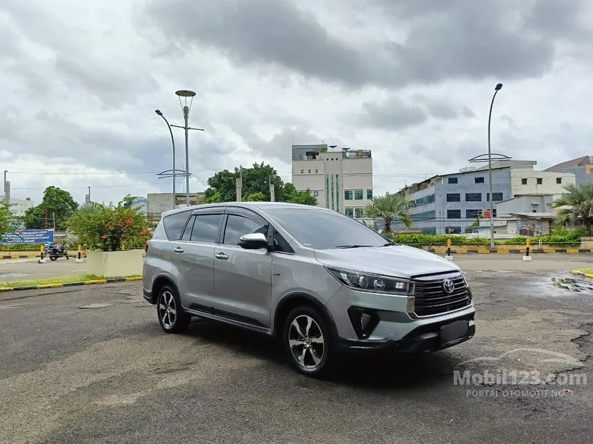 Jual Mobil Toyota Innova Venturer 2021 2.0 di DKI Jakarta Manual Wagon Silver Rp 375.000.000