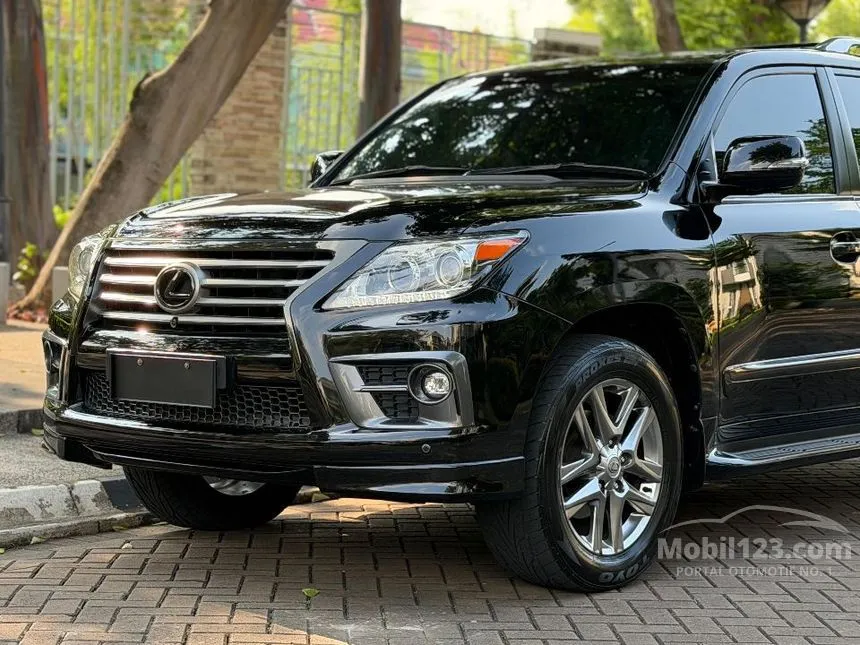 2013 Lexus LX 570 SUV