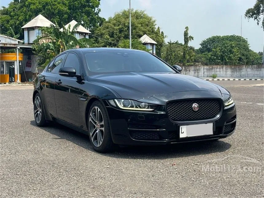 2016 Jaguar XE Prestige Sedan