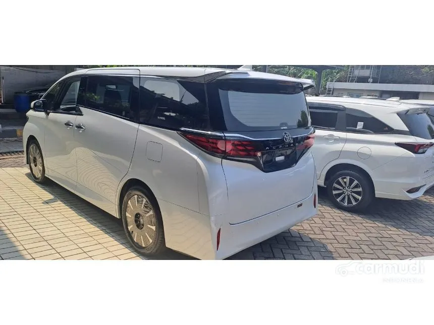 2024 Toyota Alphard HEV MPV