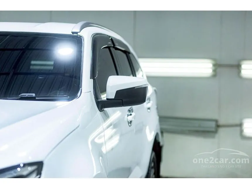 2022 Isuzu MU-X Ultimate SUV