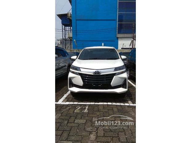 Toyota Avanza  Mobil  Bekas  Baru  dijual  di Bandung  Jawa 