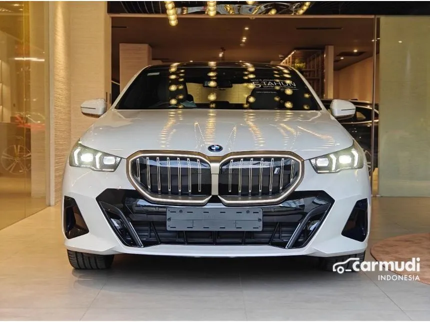 2024 BMW iX1 eDrive20 M Sport Wagon