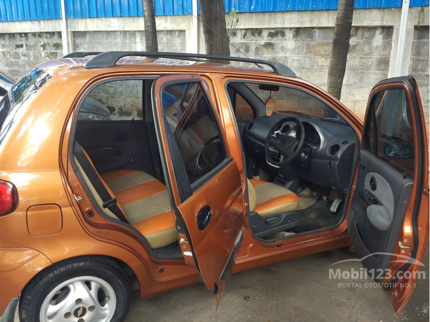 2004 Chevrolet Spark LS Hatchback