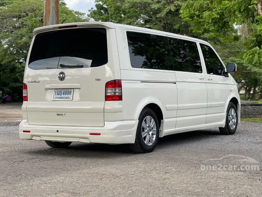 2010 Volkswagen CARAVELLE TDi Van