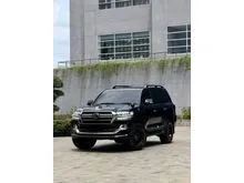 2019 Toyota Land Cruiser 4.5 200 VX-R SUV Facelift ATPM Black on Black Odo 20 Rb (TERMURAH)