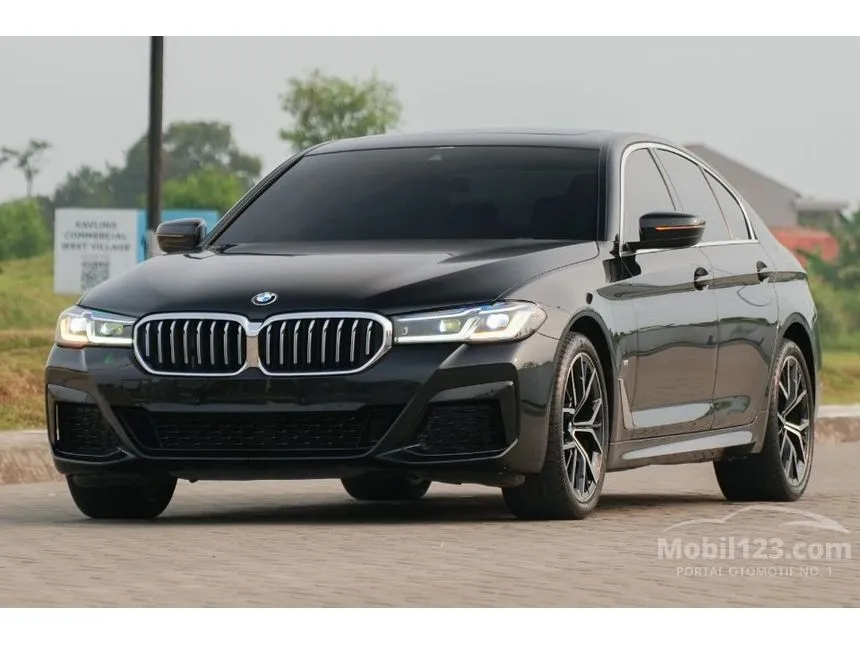 2022 BMW 520i M Sport Sedan