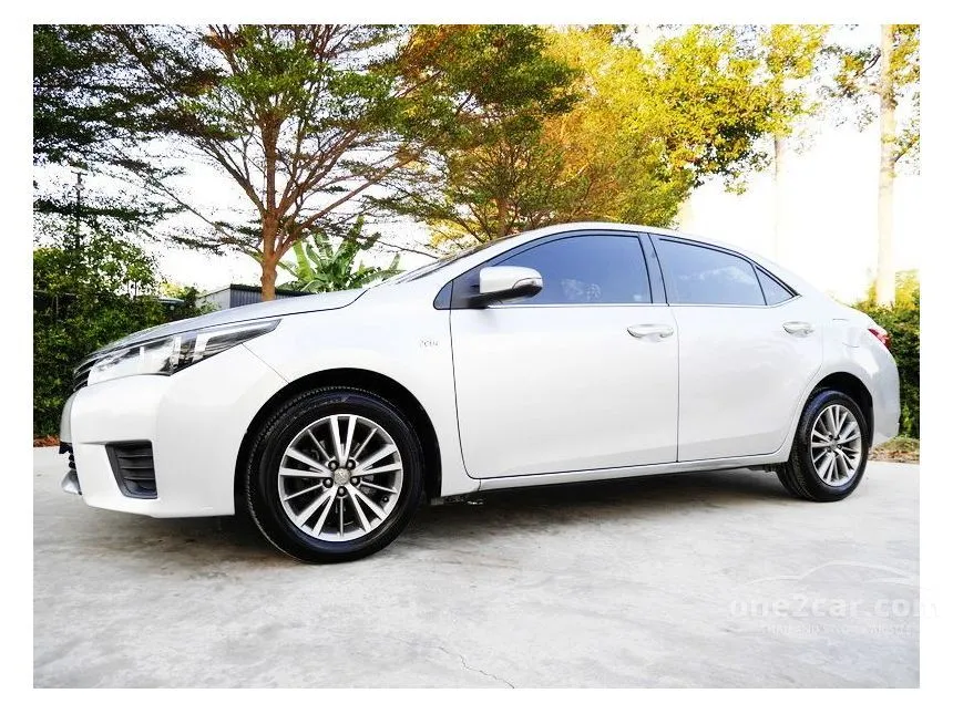 2016 Toyota Corolla Altis E Sedan