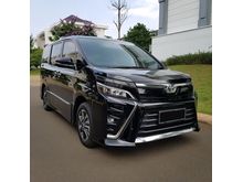 Toyota Voxy 2.0L AT 2018 Hitam KM 3Rb Pajak sd Sept 2020