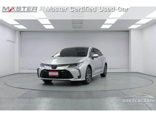 Toyota corolla hybrid online second hand