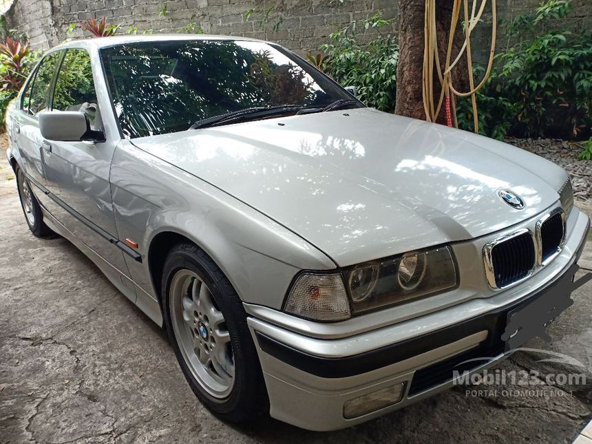  Jual  Mobil  BMW  323i 1997 E36  2 5 Automatic 2 5 di DKI 