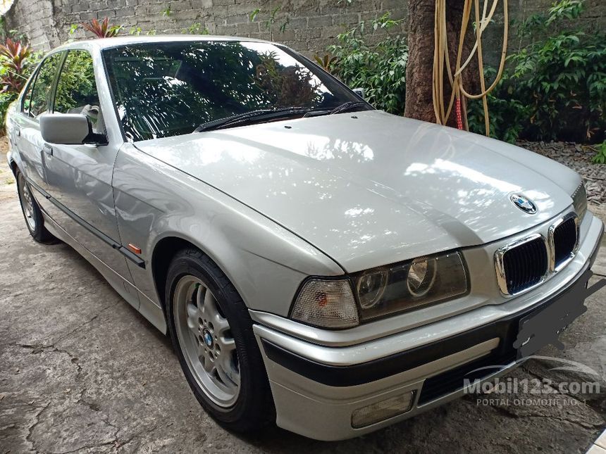  Jual  Mobil  BMW  323i  1997 E36  2 5 Automatic 2 5 di DKI 