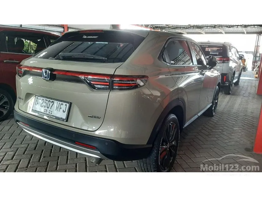 2025 Honda HR-V e:HEV SUV