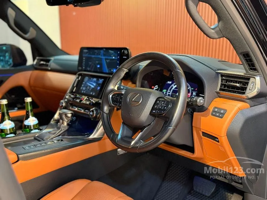 2023 Lexus LX 600 VIP SUV
