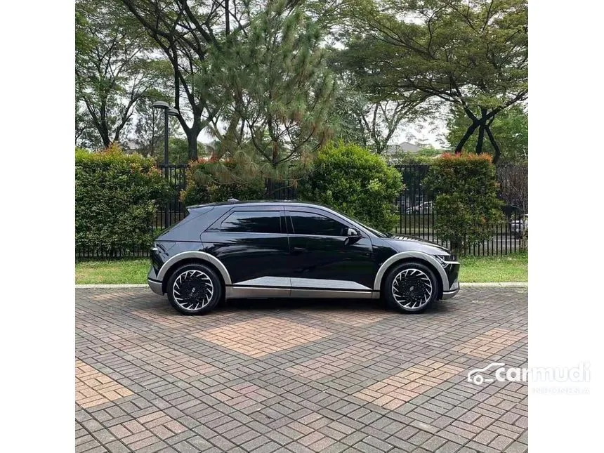 2025 Hyundai IONIQ 5 Signature Long Range SUV