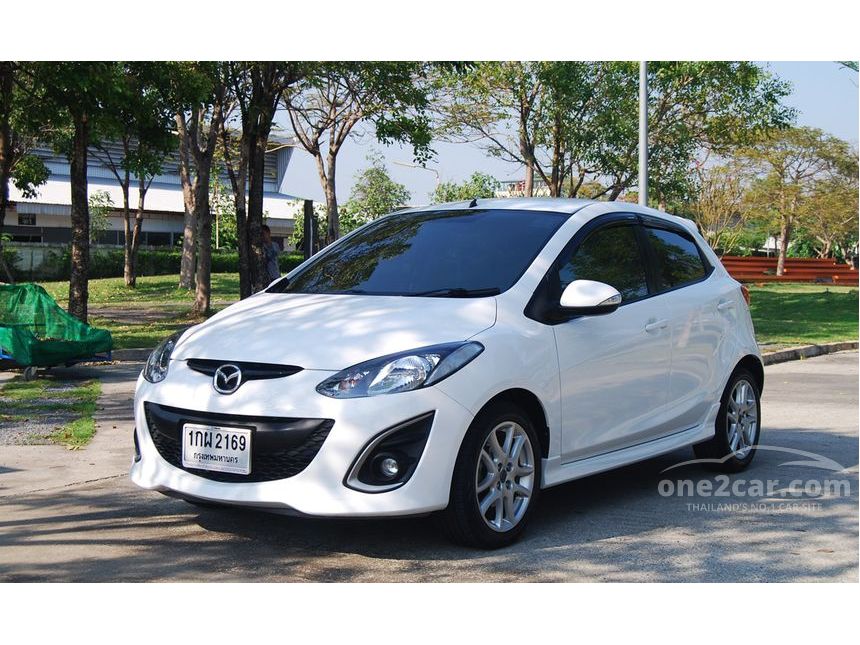 mazda 2 sport 2012