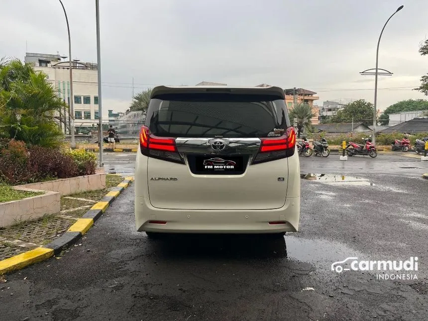 2015 Toyota Alphard G MPV