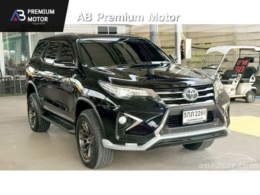 2016 Toyota FORTUNER V SUV