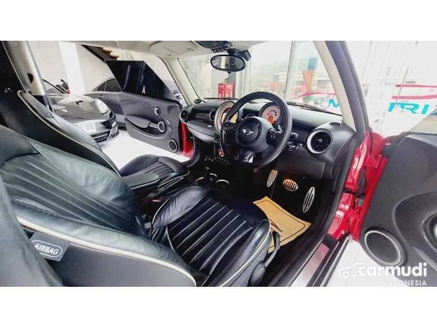 2012 MINI Cooper S Hatchback