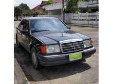 1992 Mercedes-Benz 300E 3.0 W124 (ปี 85-96) Sedan AT