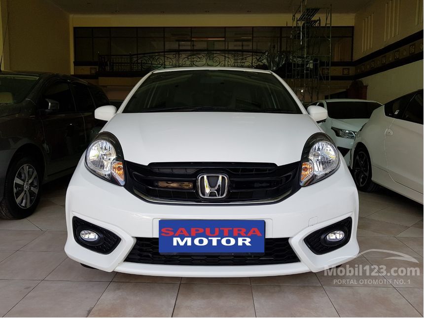 Jual Mobil  Honda Brio  2021 Satya E 1 2 di Jawa  Timur  