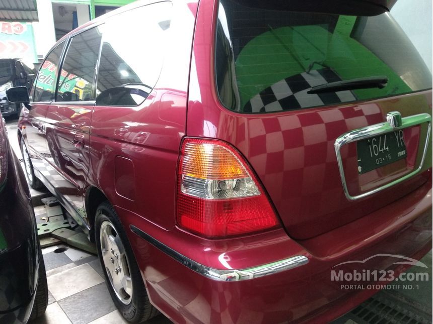 Jual Mobil  Honda  Odyssey  2001  2 3 di Jawa Timur Automatic 
