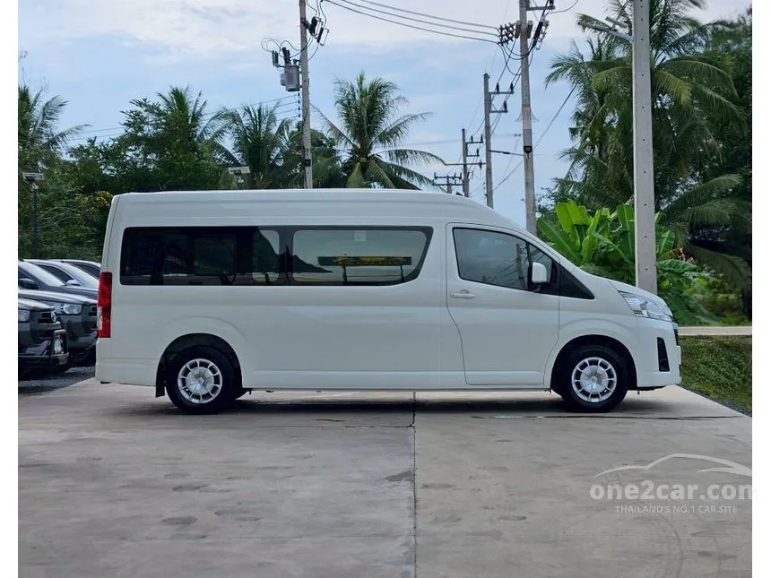 2020 Toyota Commuter Van