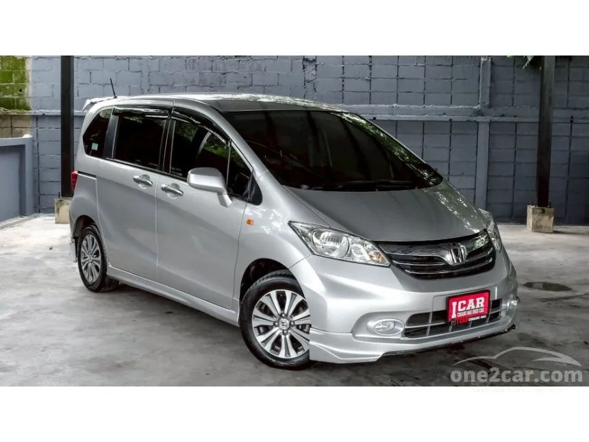 2013 Honda FREED SE Wagon