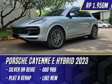 2023 Porsche Cayenne 3.0 E-Hybrid SUV Silver on Beige Abu-abu Abu E Hybrid