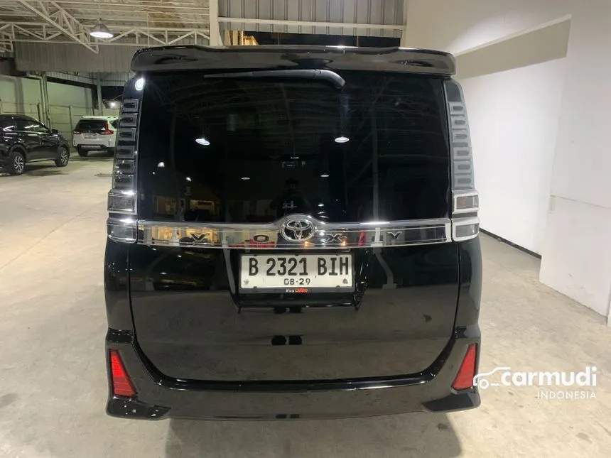 2019 Toyota Voxy MPV