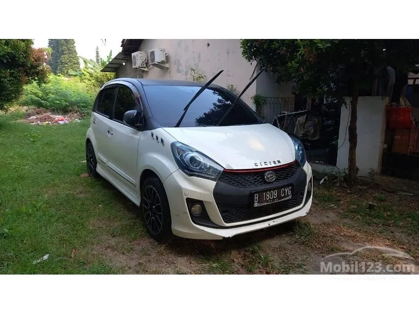 Jual Mobil Daihatsu Sirion 2015 D FMC 1.3 di Banten Automatic Hatchback Putih Rp 99.000.000