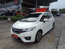 2016 Honda Jazz 1.5 (ปี 14-18) SV i-VTEC Hatchback AT