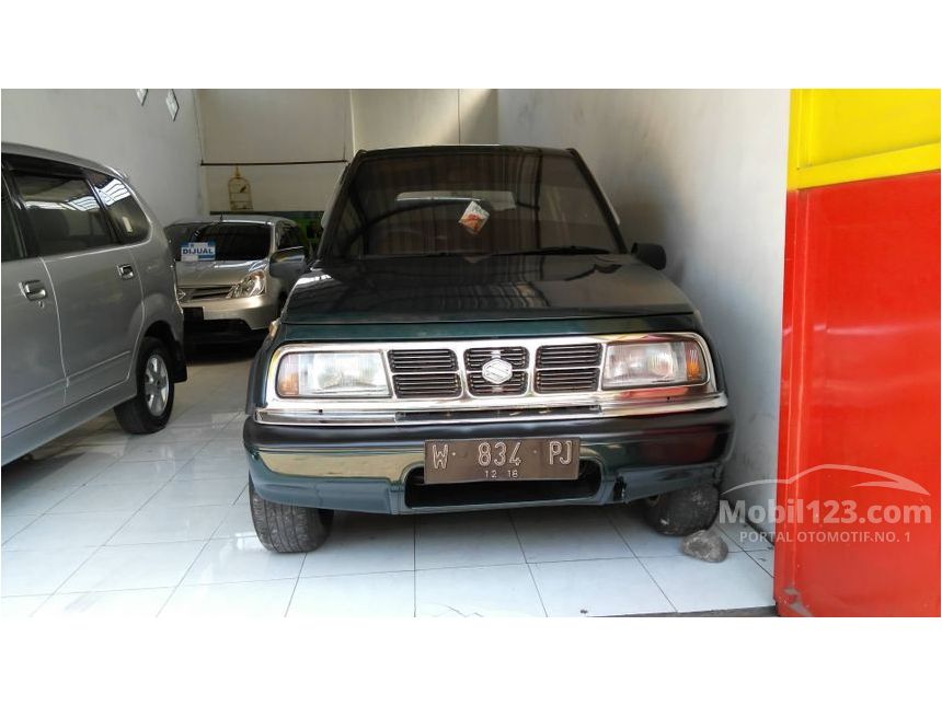 Jual Mobil Suzuki Escudo 1995 JLX 1.6 di Jawa Timur Manual 