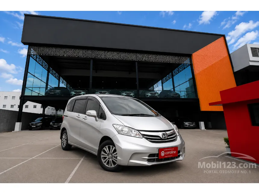 2013 Honda Freed S MPV