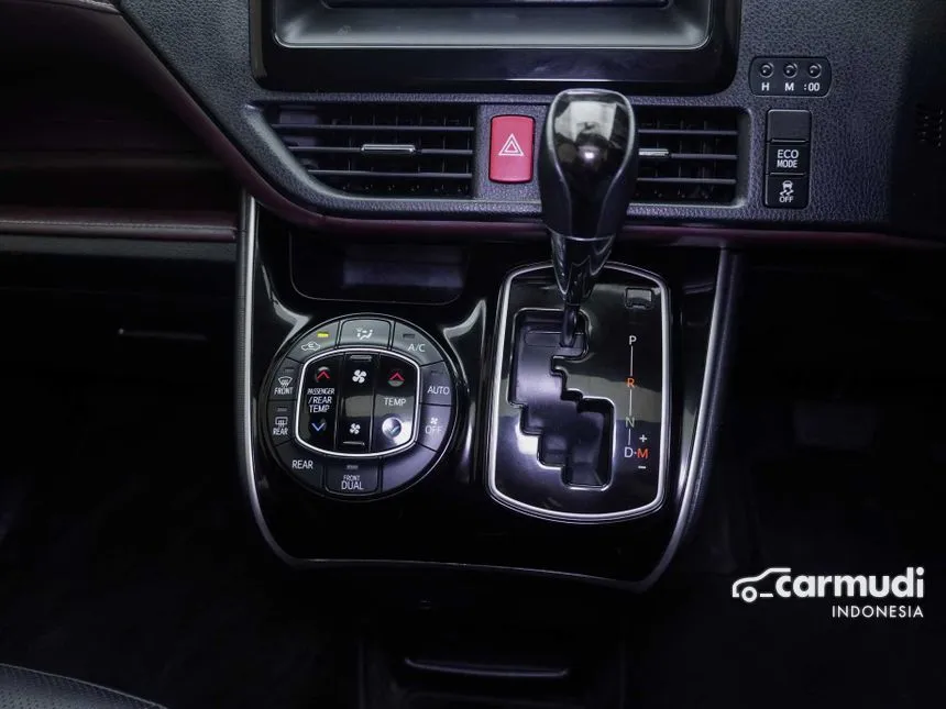 2019 Toyota Voxy Wagon