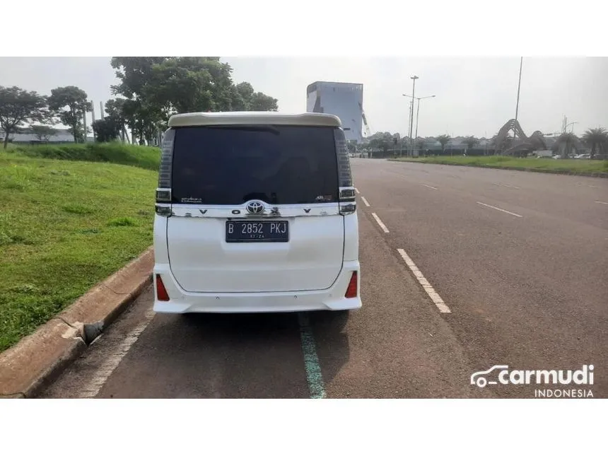 2019 Toyota Voxy Wagon