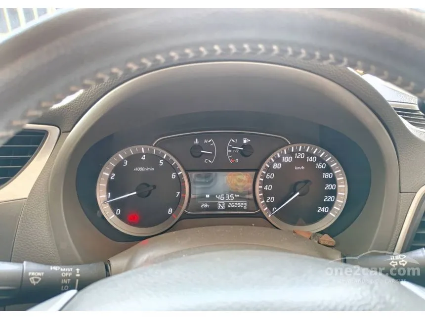 2012 Nissan SYLPHY V Sedan