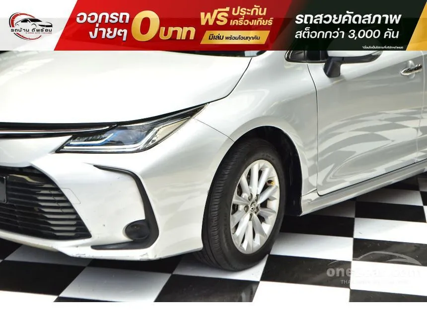 2019 Toyota Corolla Altis Hybrid Mid Sedan