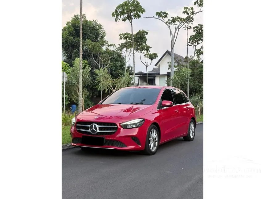2018 Mercedes-Benz B200 Progressive Line Hatchback