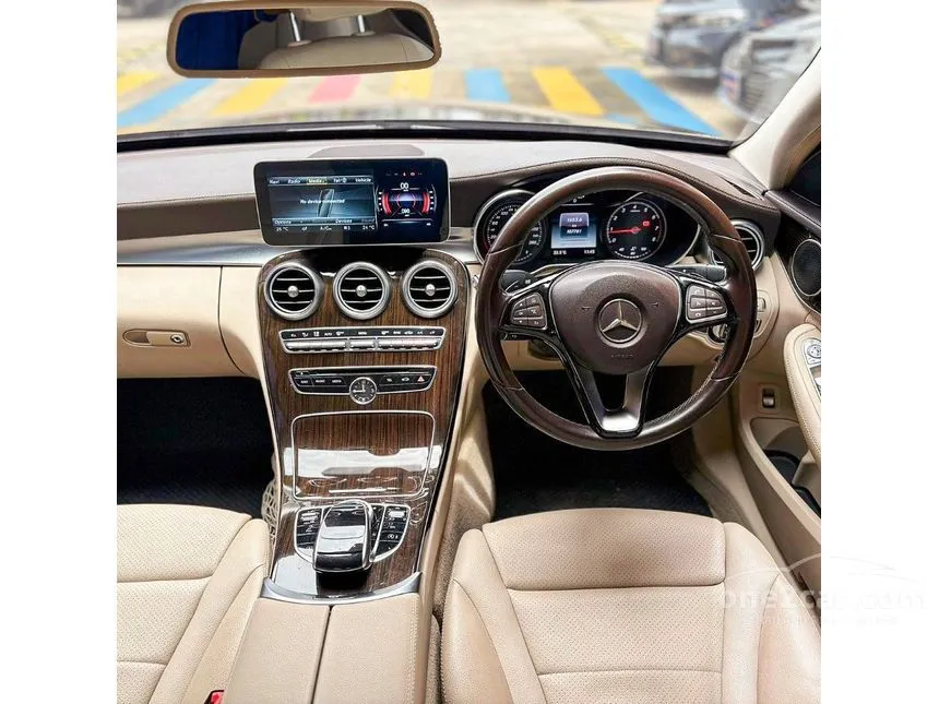 2015 Mercedes-Benz C180 Sedan