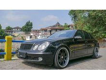 2004 Mercedes-Benz E240 2.6 Sedan