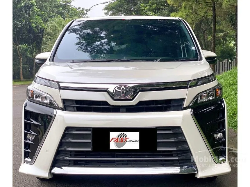 Jual Mobil Toyota Voxy 2021 2.0 di DKI Jakarta Automatic Wagon Putih Rp 445.000.000