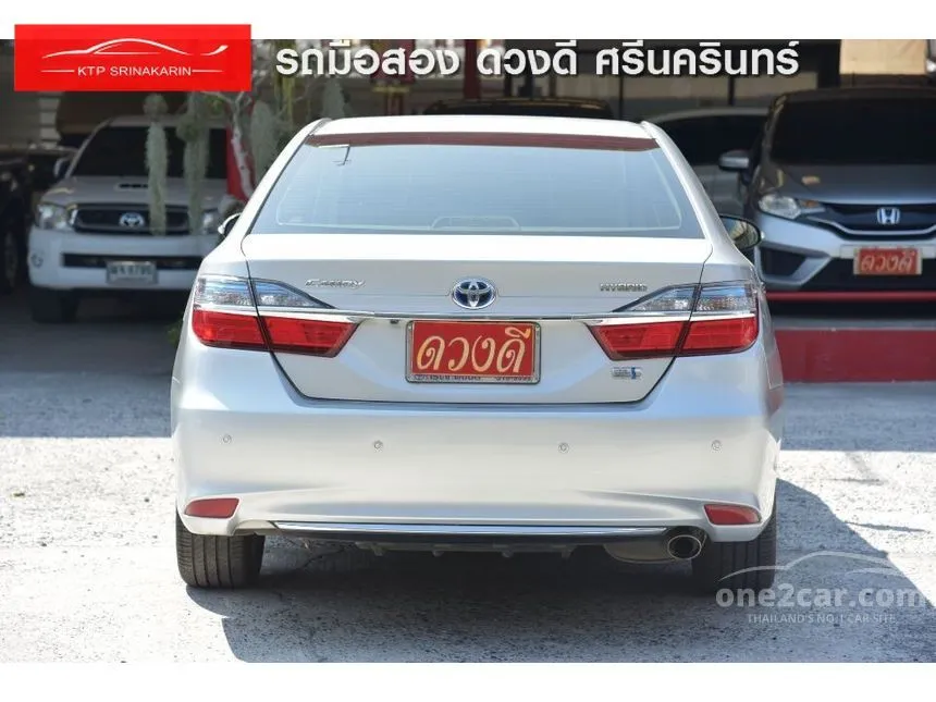 2017 Toyota Camry Hybrid Sedan