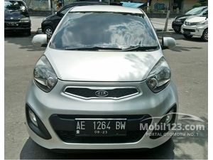 KIA Mobil bekas dijual di Jawa-timur Indonesia - Dari KIA Mobil bekas dijual di Jawa-timur Indonesia - Dari