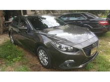 2015 Mazda 3 2.0 (ปี 14-17) S Sports Hatchback AT