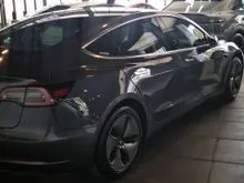 2020 Tesla Model 3 Standard Range Sedan