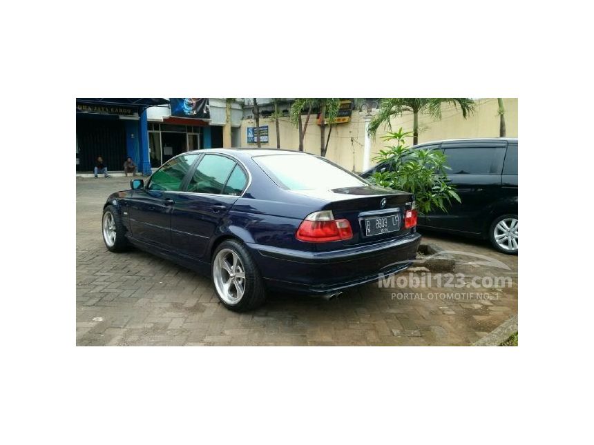 2000 BMW 323i E46 2.5 Automatic Sedan